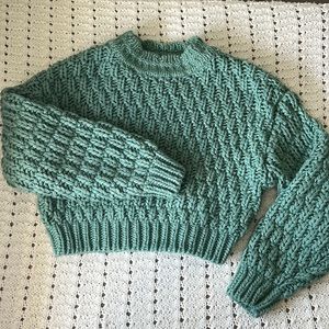 Universal Thread Women's Cropped Crewneck Chunky Pullover Sweater size XS